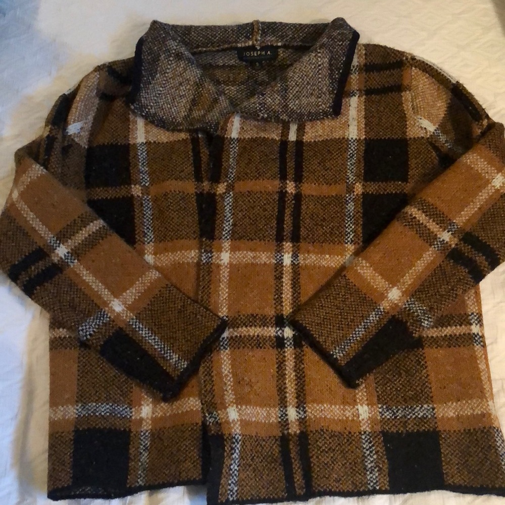 Joseph A gold/black/white plaid sweater jacket